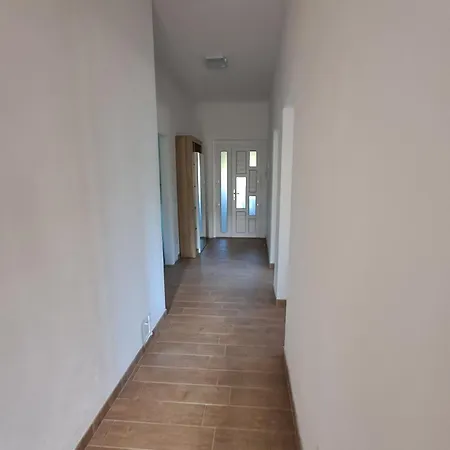 In Otto's House Daire Mergozzo